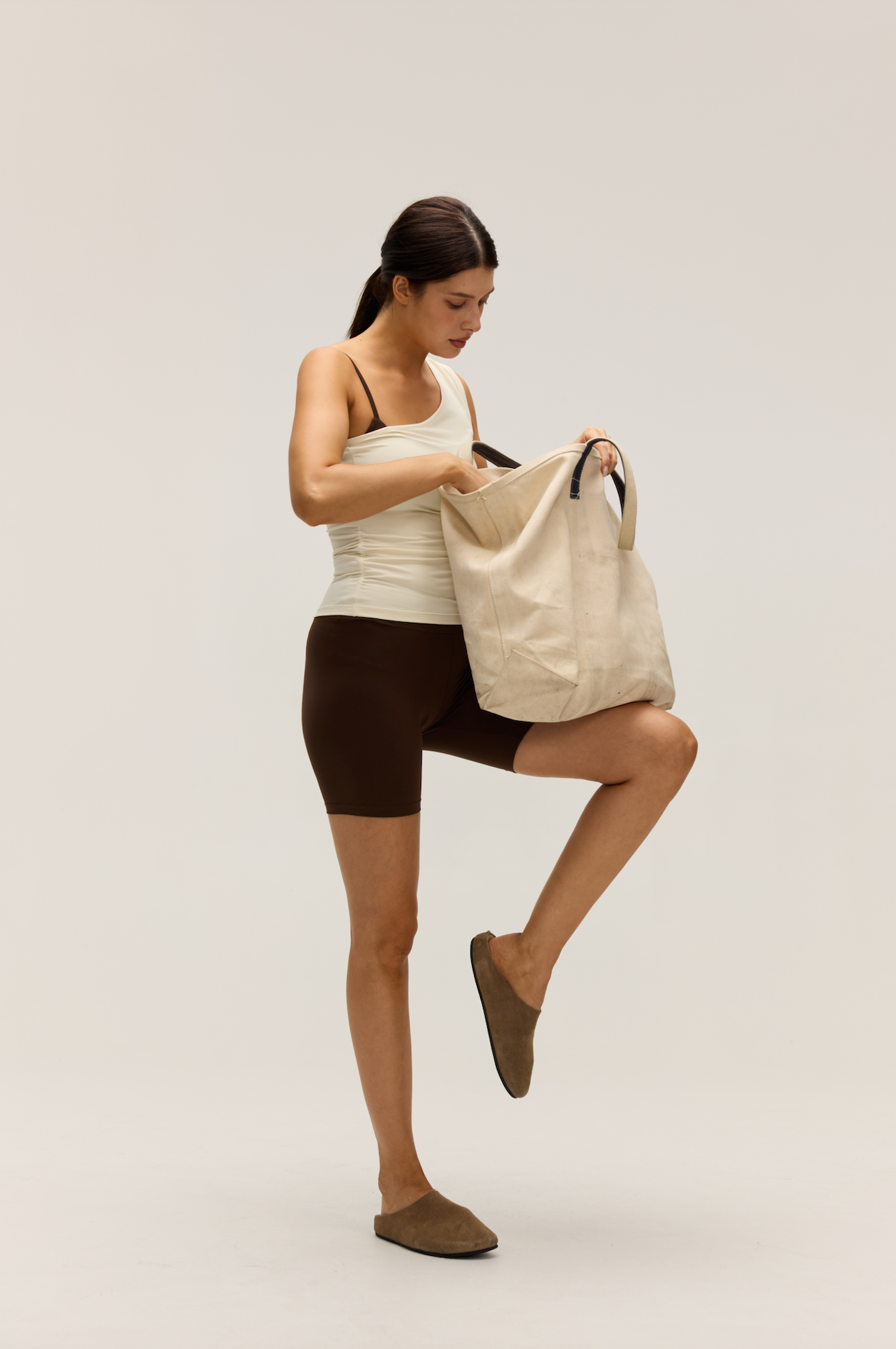 ASYMMETRIC ONE SHOULDER TANK TOP|SANDY WHITE