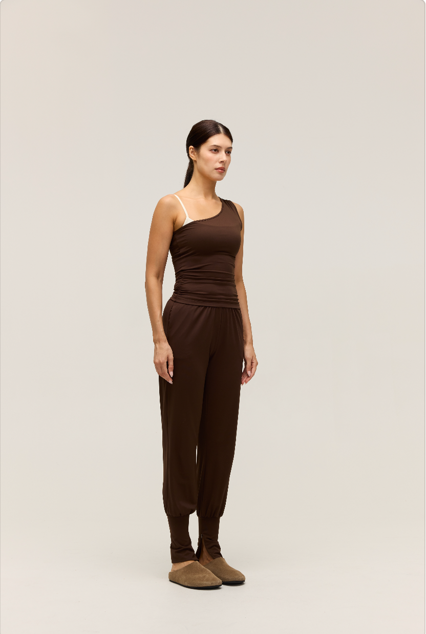 KNITTED SLIM ANKLE JOGGER PANTS | CHOCO