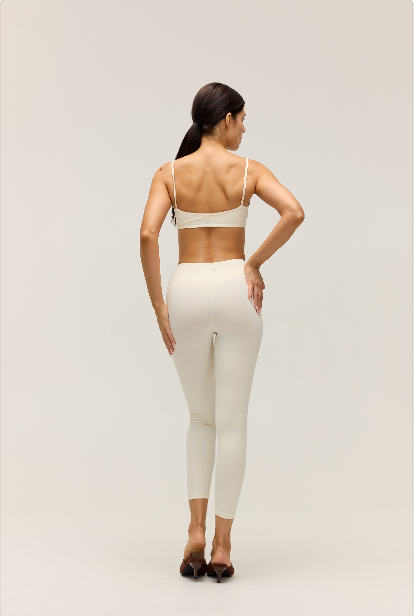 HIGH-WAISTED CROSSOVER LEGGINGS | SANDY WHITE