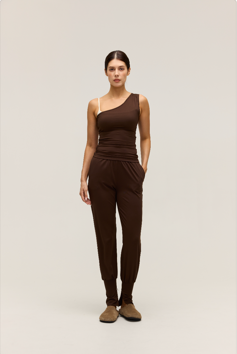 KNITTED SLIM ANKLE JOGGER PANTS | CHOCO