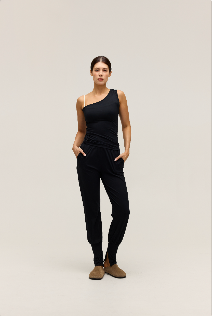 KNITTED SLIM ANKLE JOGGER PANTS | BLACK
